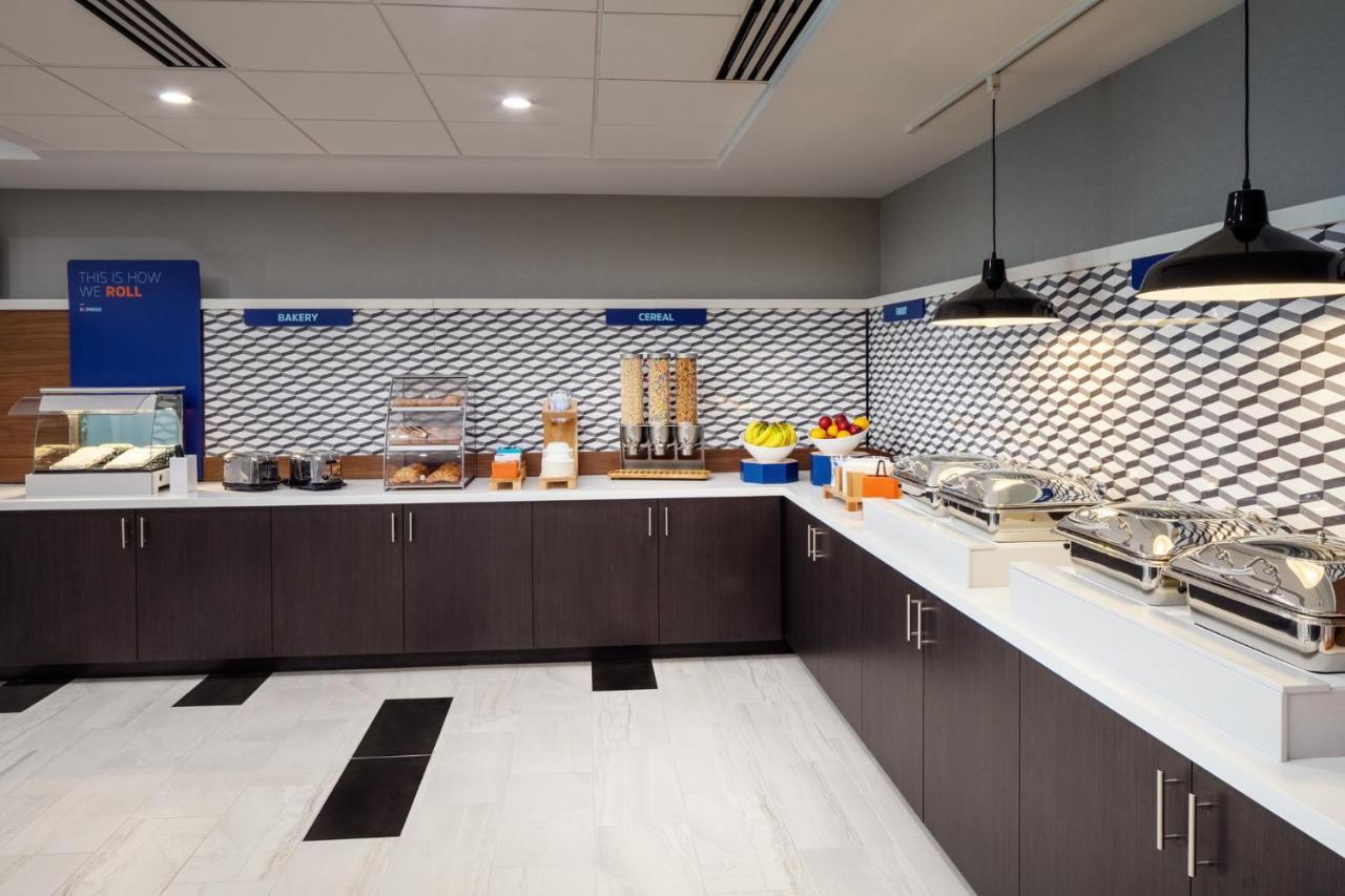 Holiday Inn Express Washington Dc Downtown By Ihg Exterior foto